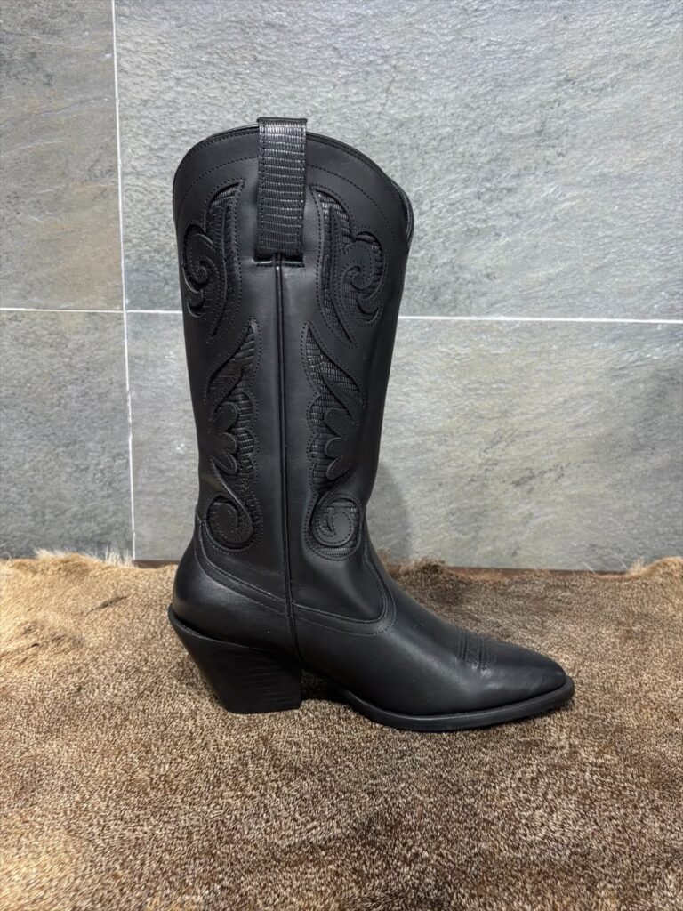 Bota Vaquera Dama Negra Bordado Ornamental